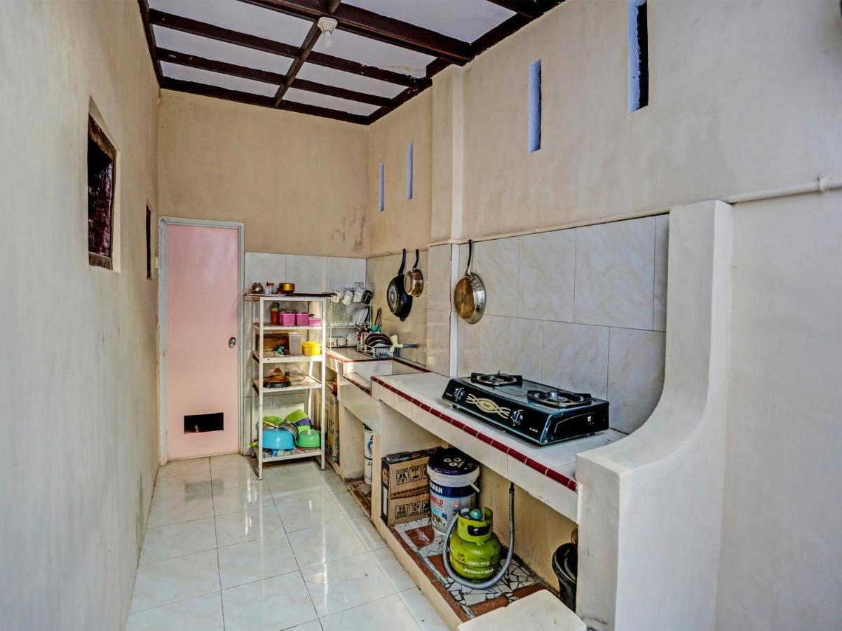 Oyo 91261 Cita Suraya Homestay Banyuwangi  Exterior foto